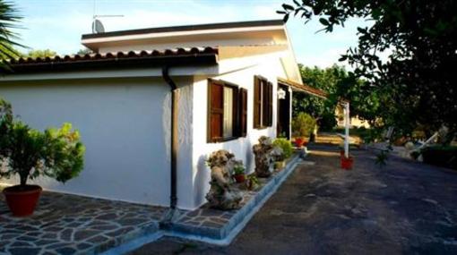 фото отеля Li Catauri B&B