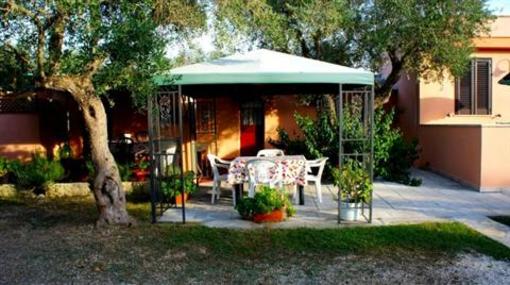 фото отеля Li Catauri B&B