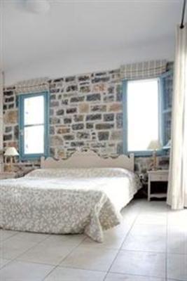 фото отеля Mohlos Villas