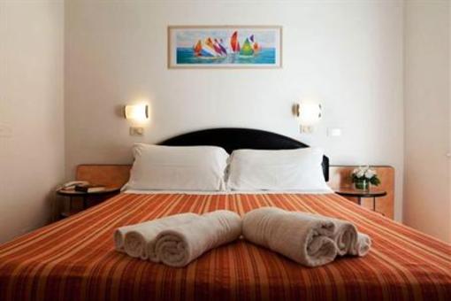 фото отеля Hotel Rivazzurra Rimini