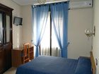 фото отеля Hostal R. Fernandez