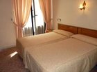 фото отеля Hostal R. Fernandez