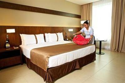 фото отеля Holiday Inn Guayaquil Airport