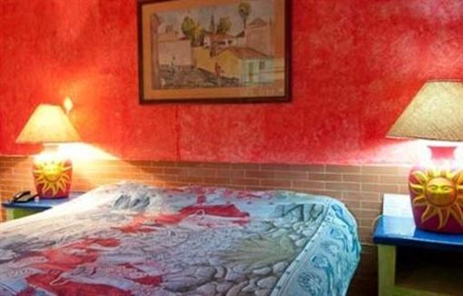 фото отеля Hotel Ajijic - Plaza Suites & Spa
