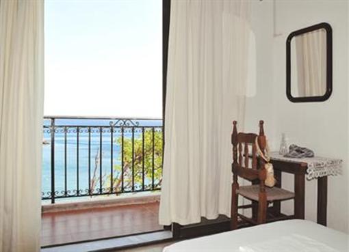 фото отеля Marina Hotel Agios Kirykos
