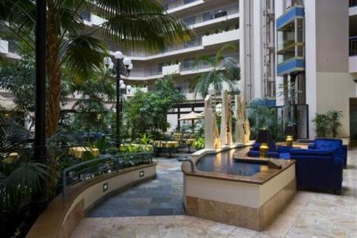 фото отеля Embassy Suites Seattle - Tacoma International Airport