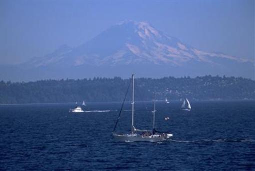 фото отеля Embassy Suites Seattle - Tacoma International Airport