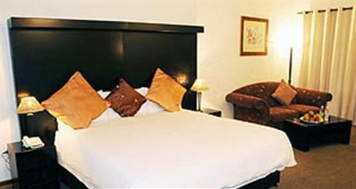 фото отеля Mogale Country Lodge