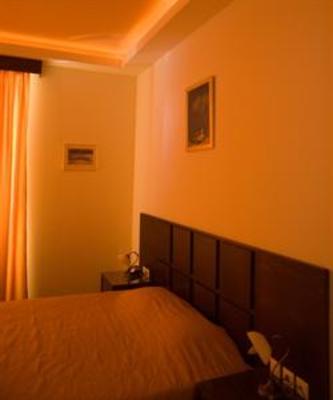 фото отеля Poros Town Hotel