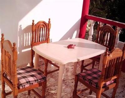 фото отеля Felecidade Villa Hotel Candolim
