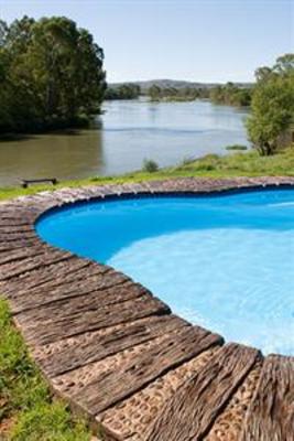 фото отеля Carryblaire River Retreat