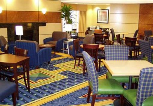 фото отеля SpringHill Suites NW Hwy at Stemmons/I-35E