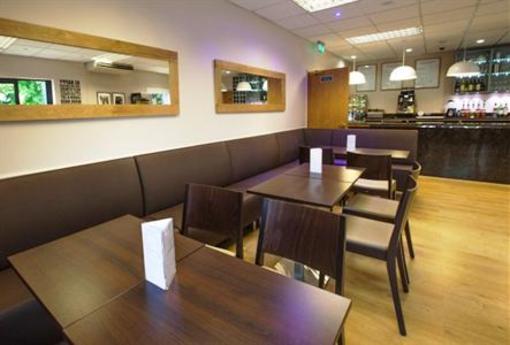 фото отеля Courtyard Hotel Woodstock