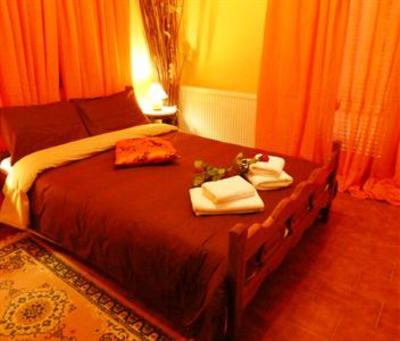 фото отеля Theasis Guesthouse