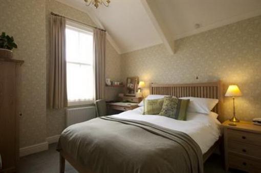 фото отеля Edwardene Hotel