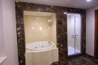 фото отеля Dedeman Hotel Konya