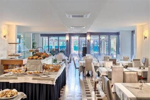 фото отеля Hotel Lago di Garda Nago-Torbole