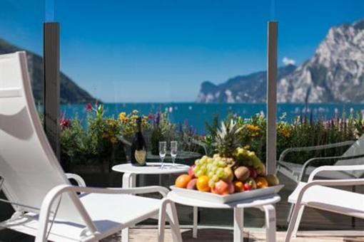 фото отеля Hotel Lago di Garda Nago-Torbole