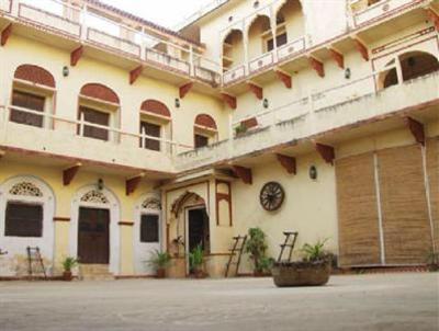 фото отеля Pachewar Garh Hotel
