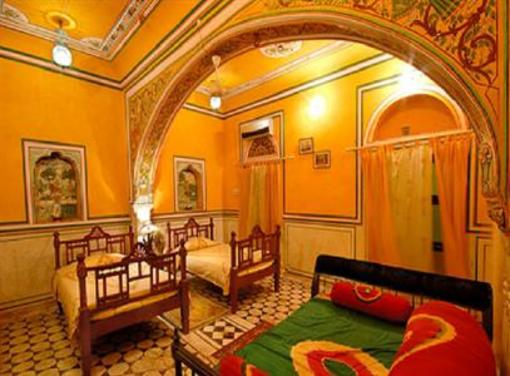 фото отеля Pachewar Garh Hotel