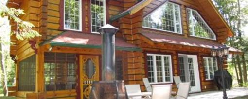 фото отеля Chalets de la Riviere Sacacomie