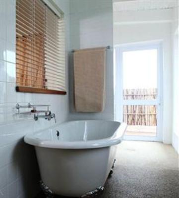 фото отеля Zuurberg Mountain Inn Addo