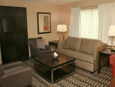 фото отеля Ramada Plaza Suites Fargo