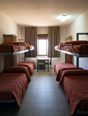 фото отеля Albergue Inturjoven Viznar Alfacar