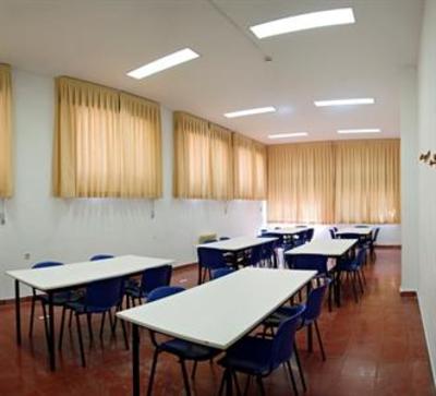 фото отеля Albergue Inturjoven Viznar Alfacar