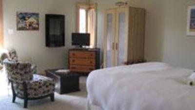 фото отеля Cormier's Studio Bed and Breakfast