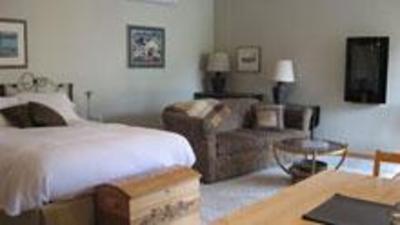 фото отеля Cormier's Studio Bed and Breakfast