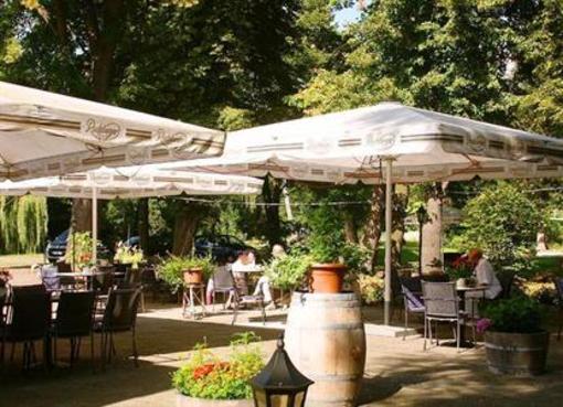 фото отеля Hotel & Restaurant Weisser Schwan Zossen