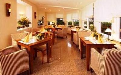 фото отеля Waldhotel Kelkheim