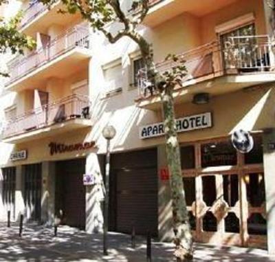 фото отеля Aparthotel Miramar Badalona