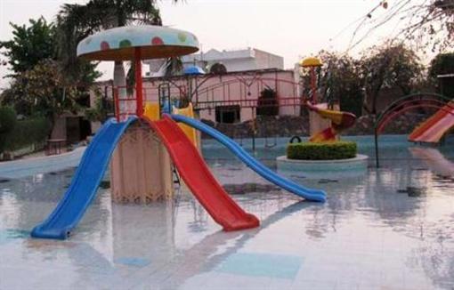 фото отеля Fun World