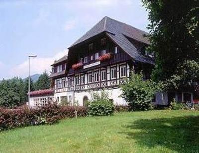 фото отеля Schwarzwald Gasthof Hotel Linde Gutach