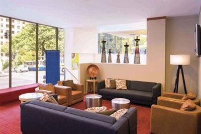фото отеля Travelodge Wynyard Sydney