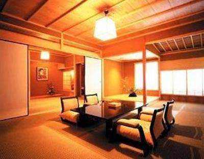 фото отеля Yamatoya Honten Hotel Matsuyama