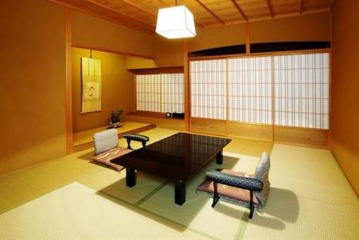 фото отеля Yamatoya Honten Hotel Matsuyama