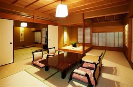 фото отеля Yamatoya Honten Hotel Matsuyama
