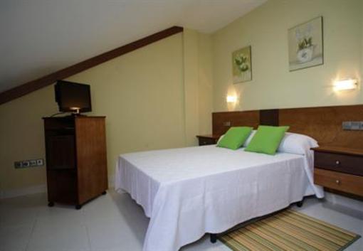 фото отеля Apartamentos Playa de Corcubion