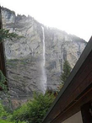 фото отеля Camping Jungfrau Holiday Park Hotel Lauterbrunnen