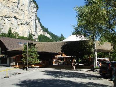 фото отеля Camping Jungfrau Holiday Park Hotel Lauterbrunnen