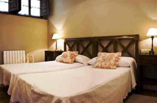 фото отеля Hotel Campon De Antrialgo