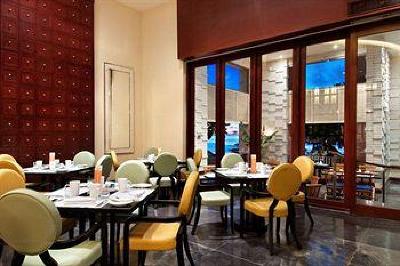фото отеля Movenpick Resort & Spa Cebu