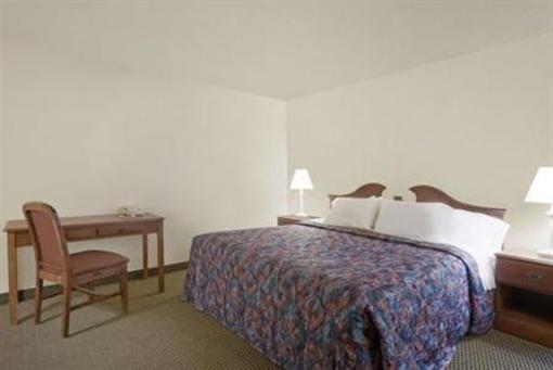 фото отеля Americas Best Value Inn Henryetta