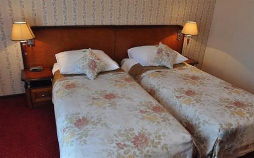 фото отеля Dworek Tryumf Hotel Ksiezyno