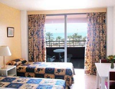 фото отеля Apartamentos Pil-lari Playa