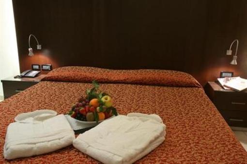 фото отеля Suite Hotel Domus