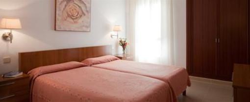 фото отеля Apartamentos Los Tilos